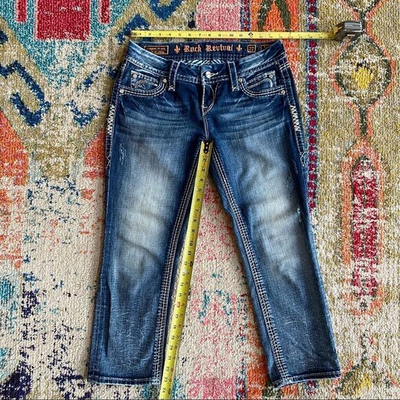 Rock Revival Lynkai Rhinestone Cropped Jeans - Picture 12 of 13